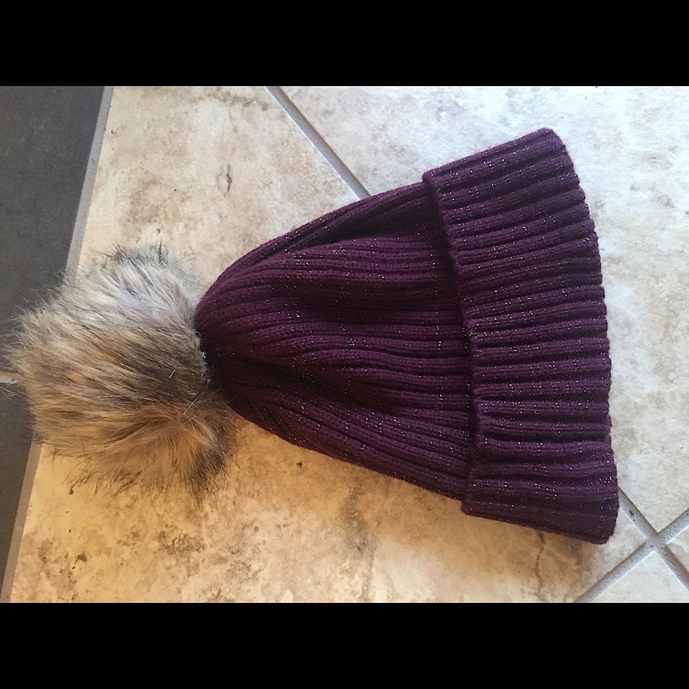 INC Women’s Winter Pom Hat - Picture 1 of 4
